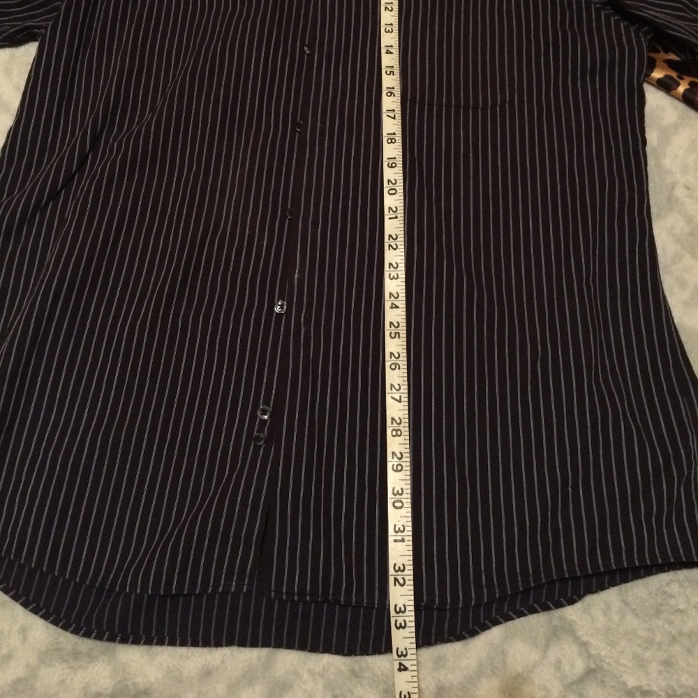 Calvin Klein Pinstripe Button down shirt - Picture 4 of 6